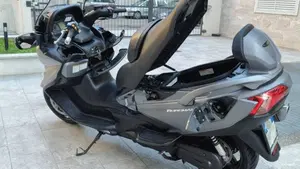 Suzuki Burgman AN 650 (2013 - 15)  (2)