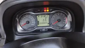 Suzuki Burgman AN 650 (2013 - 15)  (6)
