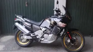 Honda Africa Twin XRV 750 (1996 - 02)  (6)