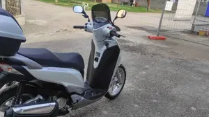Honda SH 300 i ABS (2011 - 13)  (5)