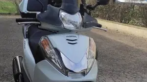 Honda SH 300 i ABS (2011 - 13)  (8)