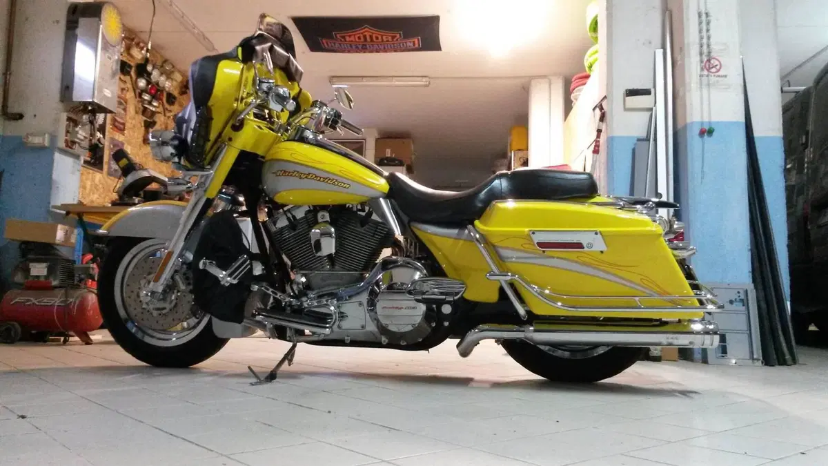 Harley-Davidson 1450 Electra Glide Ultra Classic (2003 - 05) - FLHTCUI  (2)