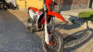 KTM 450 SX-F (2025)  (3)