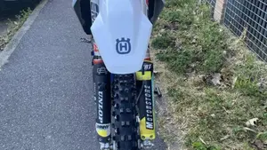 Husqvarna FC 250 (2023)  (3)