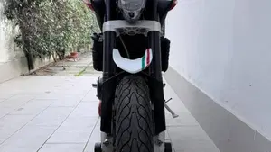 Husqvarna Nuda 900 R (2011 - 13)  (4)