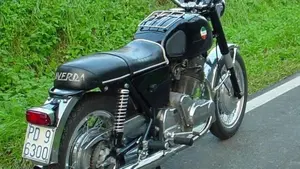 Laverda   (10)