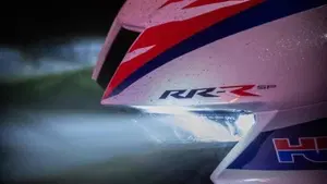 Honda CBR 1000 RR-R Fireblade SP 30th Anniversary (2022 - 23)  (2)