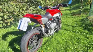 MV Agusta Rivale 800 EAS ABS (2013 -17)  (4)