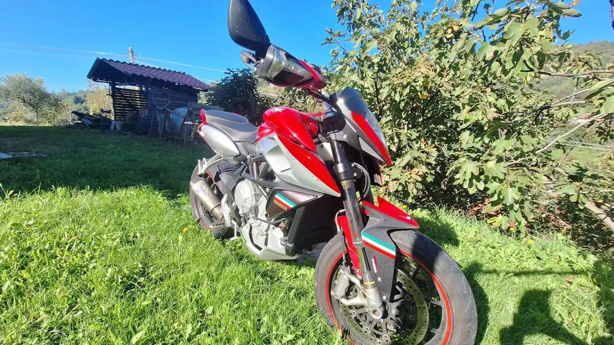 MV Agusta Rivale 800 EAS ABS (2013 -17)  (6)