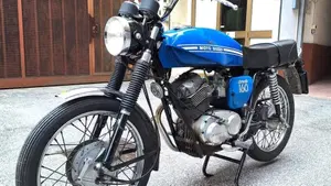 Moto Guzzi   (2)