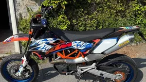 KTM 690 Enduro R (2009 - 11)  (4)