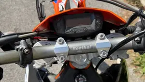 KTM 690 Enduro R (2009 - 11)  (6)