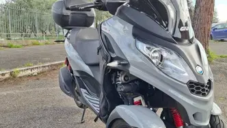 Piaggio MP3 300 Sport ABS Hpe (2021 - 24) usata