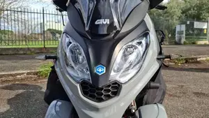 Piaggio MP3 300 Sport ABS Hpe (2021 - 24)  (2)
