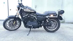 Harley-Davidson 883 R (2006 - 07) - XL 883R  (2)