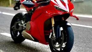 Ducati Panigale V4 S (2025 - 26)  (3)