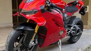 Ducati Panigale V4 S (2025 - 26)  (4)