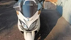 Yamaha Majesty 400 (2004 - 08)  (4)