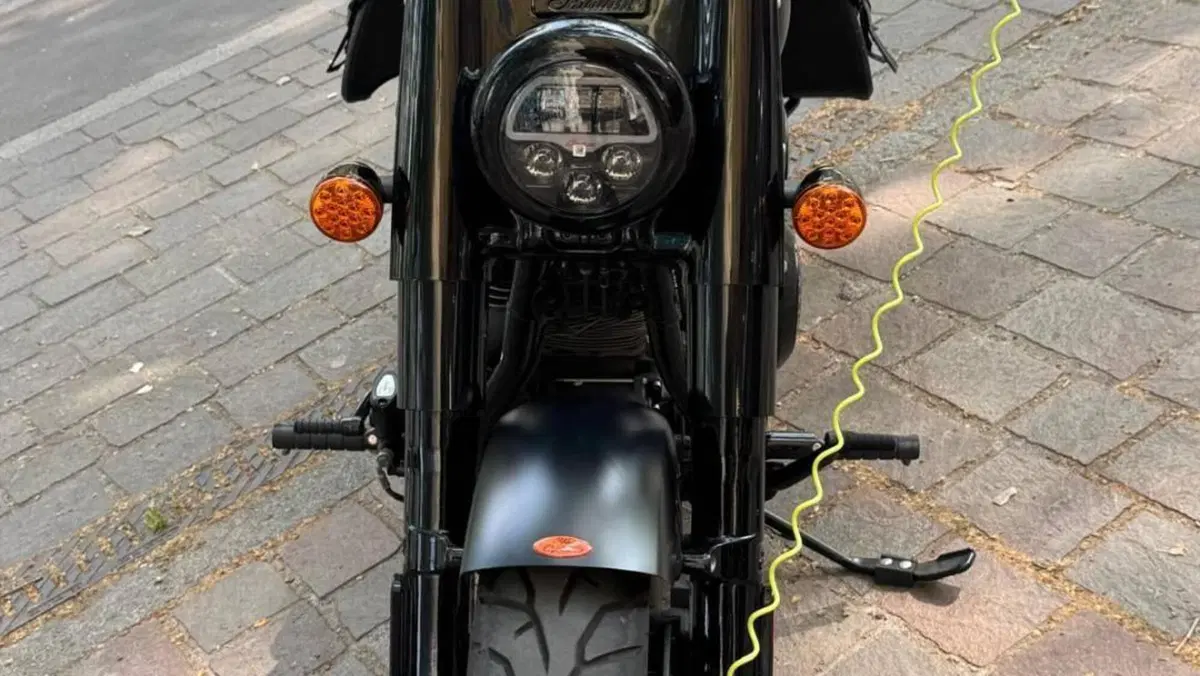 Indian Chief 1890 Bobber Dark Horse (2021 - 26)  (2)