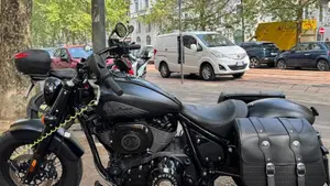 Indian Chief 1890 Bobber Dark Horse (2021 - 26)  (3)