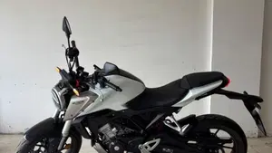 Honda CB 125 R (2021 - 23)  (2)