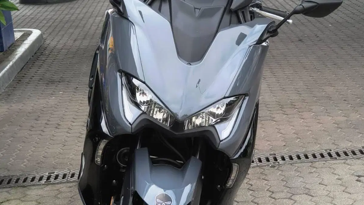 Yamaha T-Max 560 Tech Max (2021) 