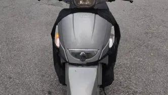 Aprilia Scarabeo 250 (2006 - 11) usata
