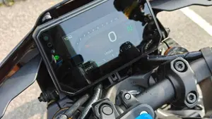 Yamaha MT-09 SP (2024 - 26)  (7)