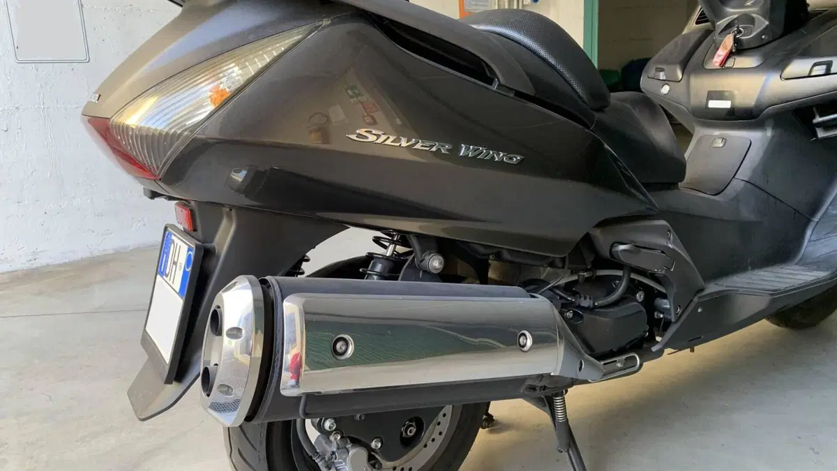 Honda Silver Wing 400 (2006 - 09)  (5)