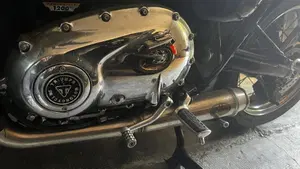 Triumph Bonneville T120 (2016 - 20)  (2)