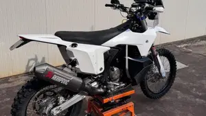Husqvarna FE 450 (2024)  (3)