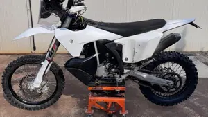 Husqvarna FE 450 (2024)  (4)