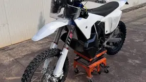 Husqvarna FE 450 (2024)  (5)