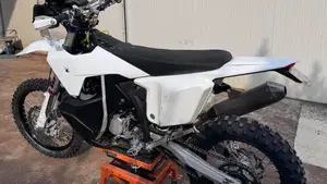 Husqvarna FE 450 (2024)  (6)