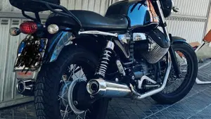 Moto Guzzi V7 II Special (2015 - 17)  (4)