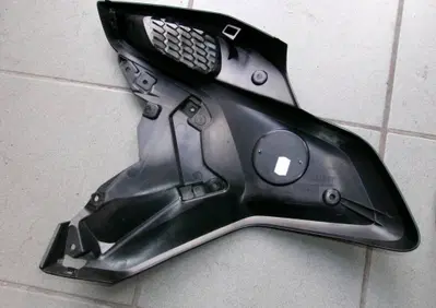 COPERTURA CORNETTO ASPIRAZIONE BMW 4 Racing - Annuncio 9990401