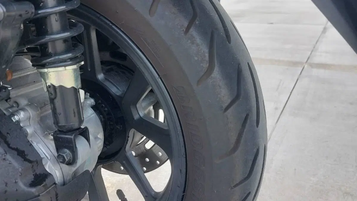 Yamaha Tricity 300 (2021 - 24)  (8)