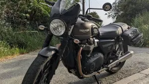Triumph Street Twin 900 (2021 - 22)  (7)