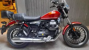 Moto Guzzi V9 Roamer (2016 - 18) 