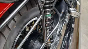 Moto Guzzi V9 Roamer (2016 - 18)  (2)