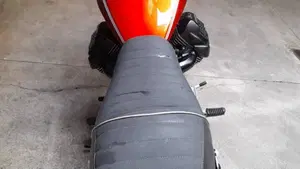 Moto Guzzi V9 Roamer (2016 - 18)  (3)