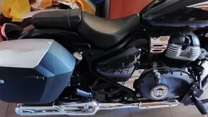 Royal Enfield Super Meteor 650 (2023 - 26)  (5)