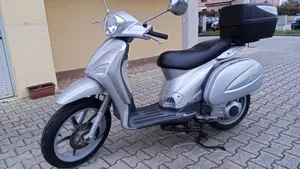 Piaggio Liberty 200 4T   (3)
