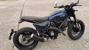 Ducati Scrambler 800 Nightshift (2023 - 24)  (3)