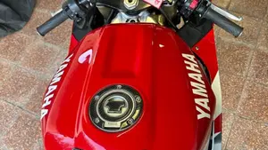Yamaha YZF R1 (2000 - 01)  (5)