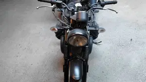 Moto Guzzi V7 III Stone (2017 - 20)  (6)