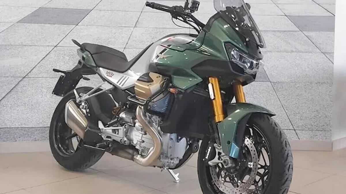 Moto Guzzi V100 Mandello S (2022 - 24) 