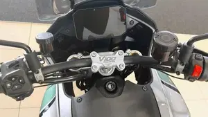 Moto Guzzi V100 Mandello S (2022 - 24)  (5)