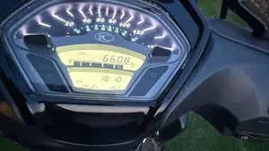 Kymco Like 125 Sport (2021 - 25)  (2)