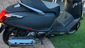 Kymco Like 125 Sport (2021 - 25)  (7)